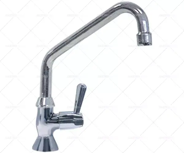 Poslední Šance pilířová baterie keramická hlava baterie 1/2" 90° délka výtoku 200mm výška výtoku 205mm