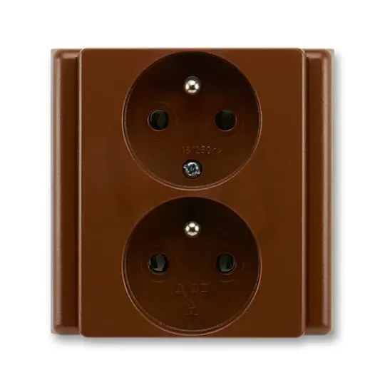 Dvojzásuvka ABB CLASSIC chráněná 81x81 mm hnědá 5512-2249 H3 Speciální Cena