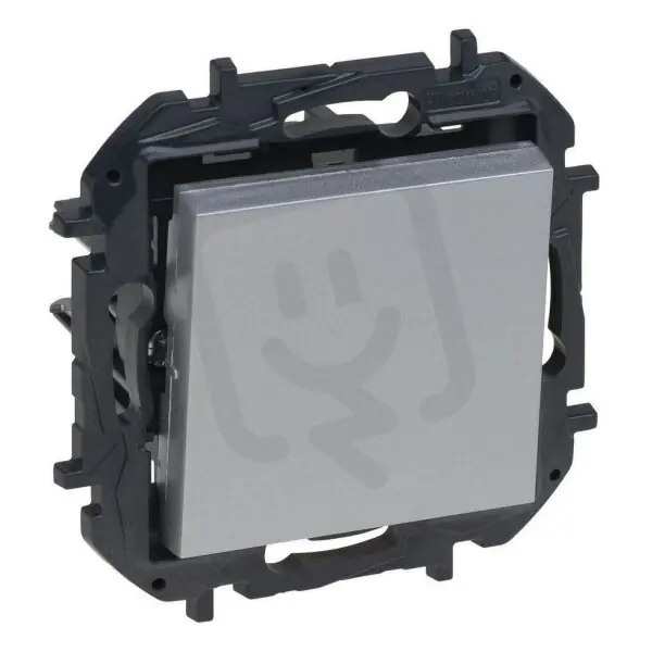 NILOE S.KŘÍŽ.PŘEPÍNAČ Č.7 HL. LEGRAND 863307B Autentický