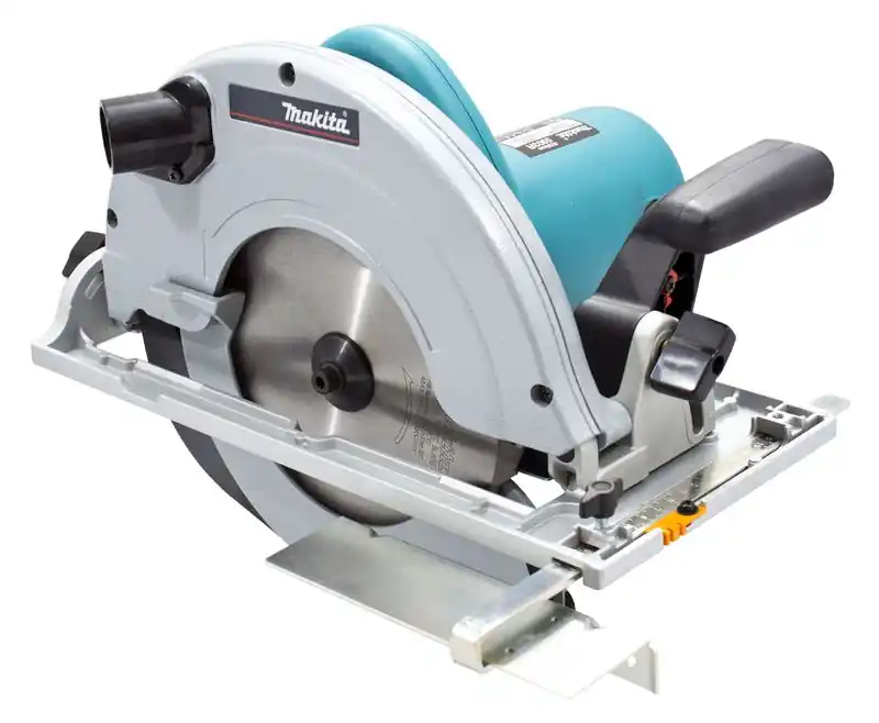 Sleva MAKITA 5903R okružní pila